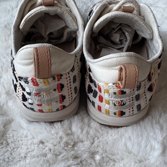 Toms Multicolor Patterned Sneakers Size 7 - Picture 4 of 8